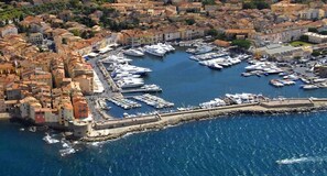 Marina - VILLA Christina - TOP location for excursions, 3 pools with a view of the coast. (Cogolin, Provence-Alpes-Côte-D’Azur)