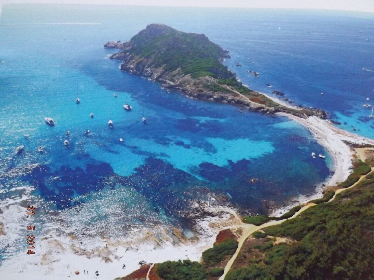 靠近海滩、沙滩椅