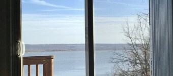 Secluded Lakehouse Right on Lake Eufaula!