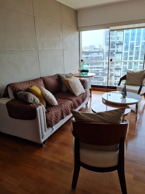 Living area - VIP apartment in Miraflores, Lima. DeLux. (Miraflores)