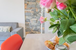 2 bedrooms - Sant Agostino Apartments (Como)