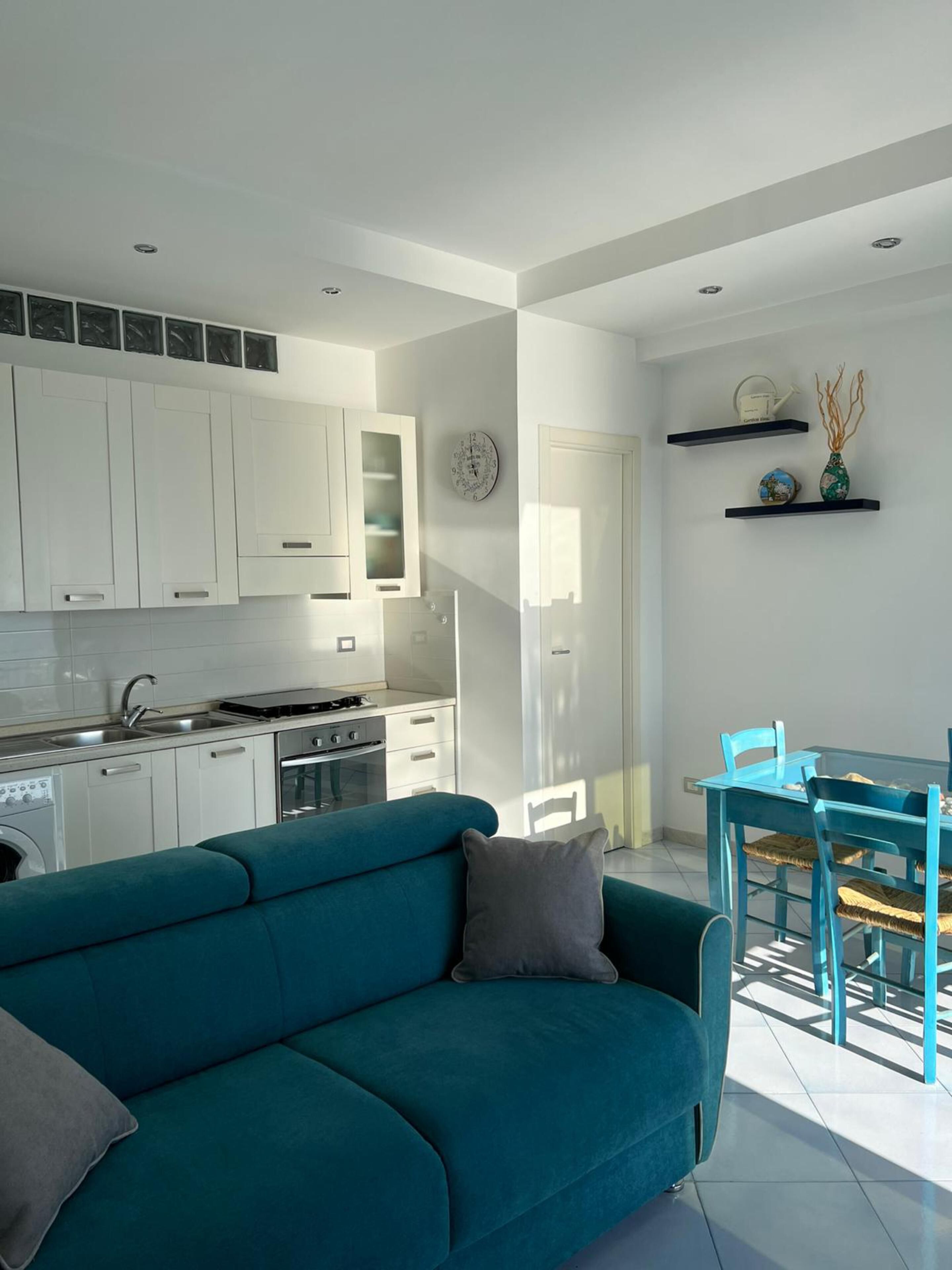 Exklusiv lägenhet | Eget kök | Mikrovågsugn, spishäll, espressobryggare och vattenkokare