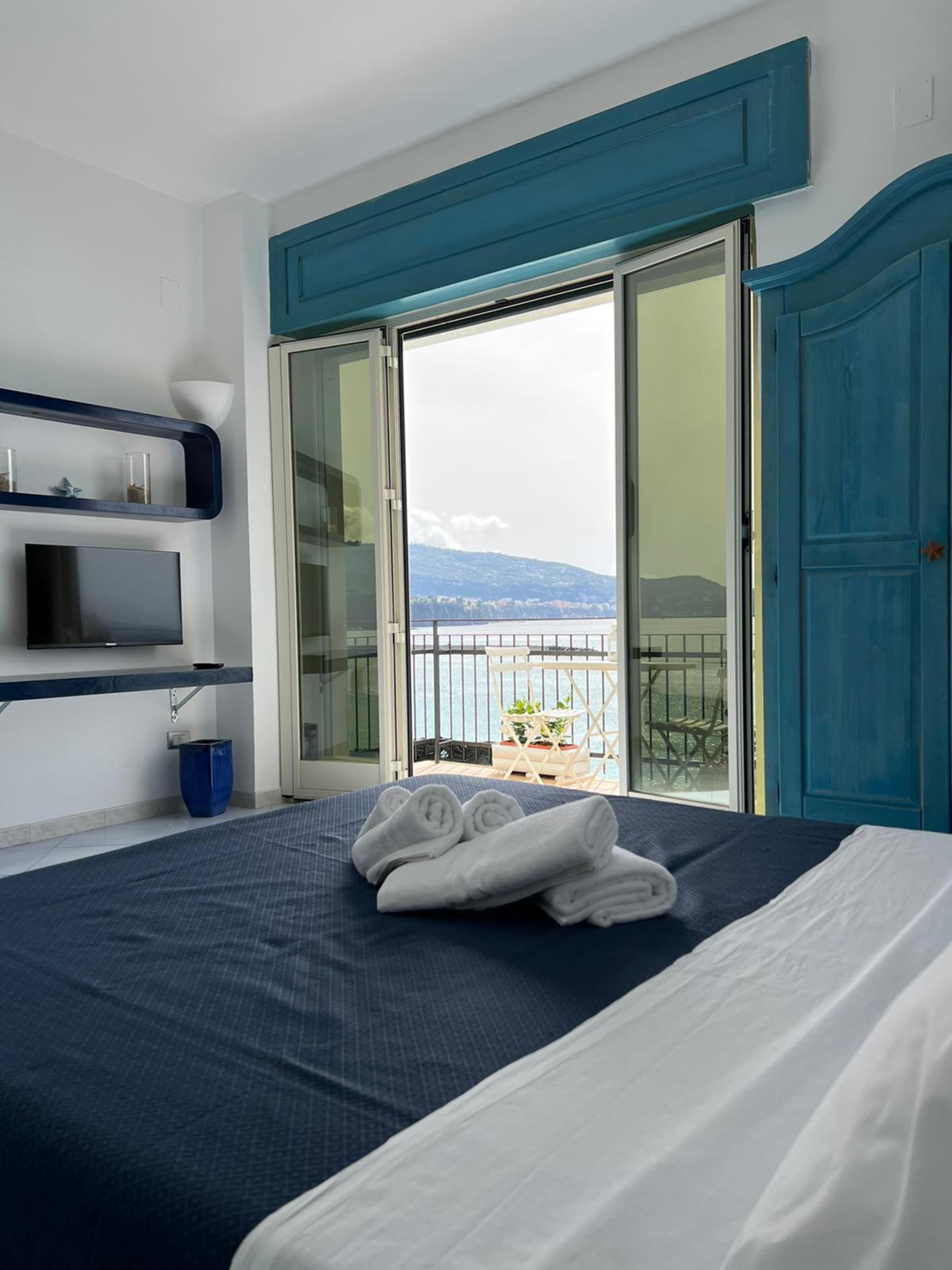 Down comforters, pillowtop beds, in-room safe, soundproofing