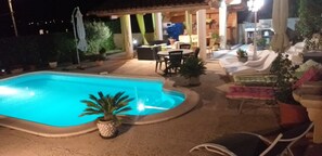 Piscine extérieure