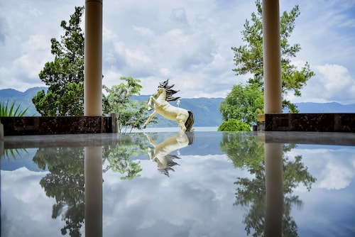 Portola Grand Renggali Hotel Takengon