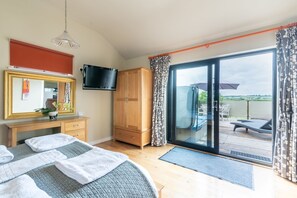 2 slaapkamers, een strijkplank/strijkijzer, gratis wifi, beddengoed