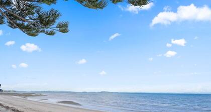 Amazing Home By Beach | Fully Aircon-ed | Wifi