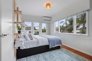 4 chambres, bureau, fer et planche à repasser, Wi-Fi gratuit
