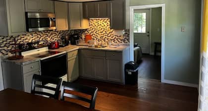 Riverfront 2 Bedroom Unit 2