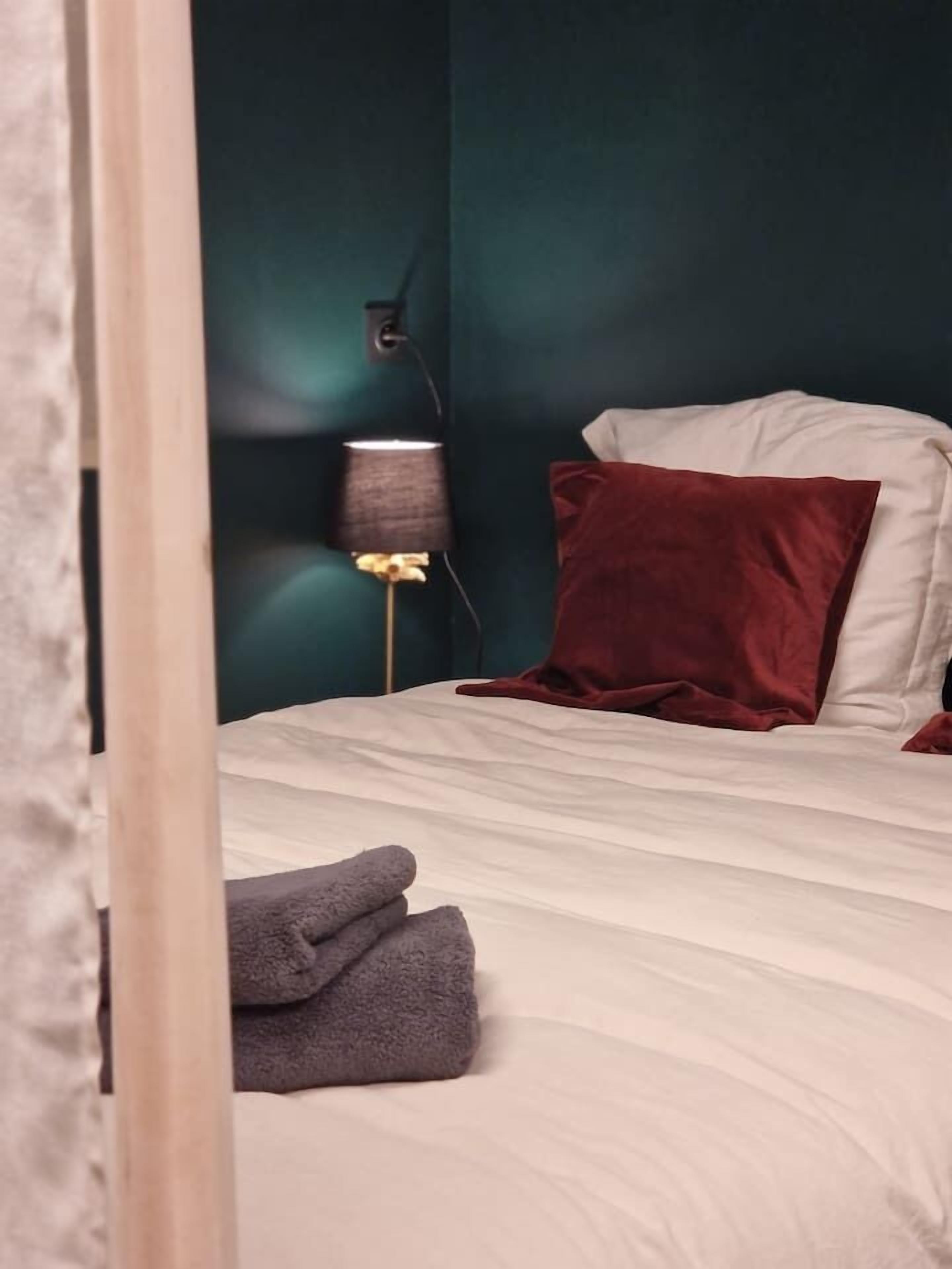 1 bedroom, desk, iron/ironing board, travel cot