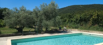 Gîte "Le Noyer", LE MAS DES CHARRETTES