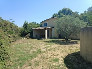 Exterior - 🌿 Gîte "Le Noyer" - Le Mas des Charrettes (Provence-Alpes)