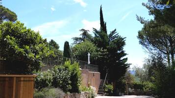 Enceinte de lâhĂ©bergement