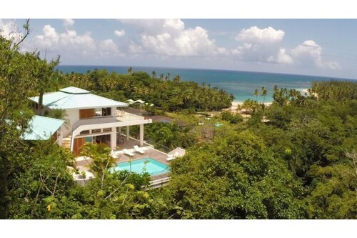 Exceptional sea view - VILLA JEROME 2 private pools (6 rooms)