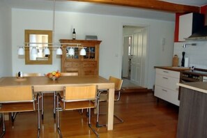 Dining - Apartment AltstadtErleben 2 (upper floor) (Naumburg (Saale))