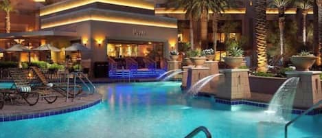 Utomhuspool