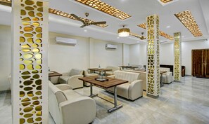 Restaurant - Hotel Royal Salute (Dera Bassi)