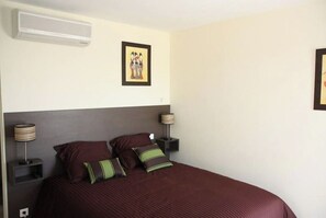 4 bedrooms, WiFi, bed sheets