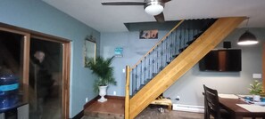 Interior - Sylvan's Sunkissed Sandcastle. 2 blocks from the beach (Blossvale)