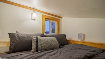 1 Schlafzimmer, Schreibtisch, WLAN, Bettwäsche