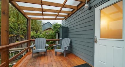 #StayInMyDistrict Overlook Backyard Tiny Suite