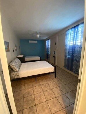 1 bedroom, desk, iron/ironing board, free WiFi
