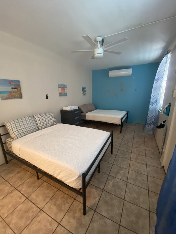 1 Schlafzimmer, Schreibtisch, Bügeleisen/Bügelbrett, kostenloses WLAN