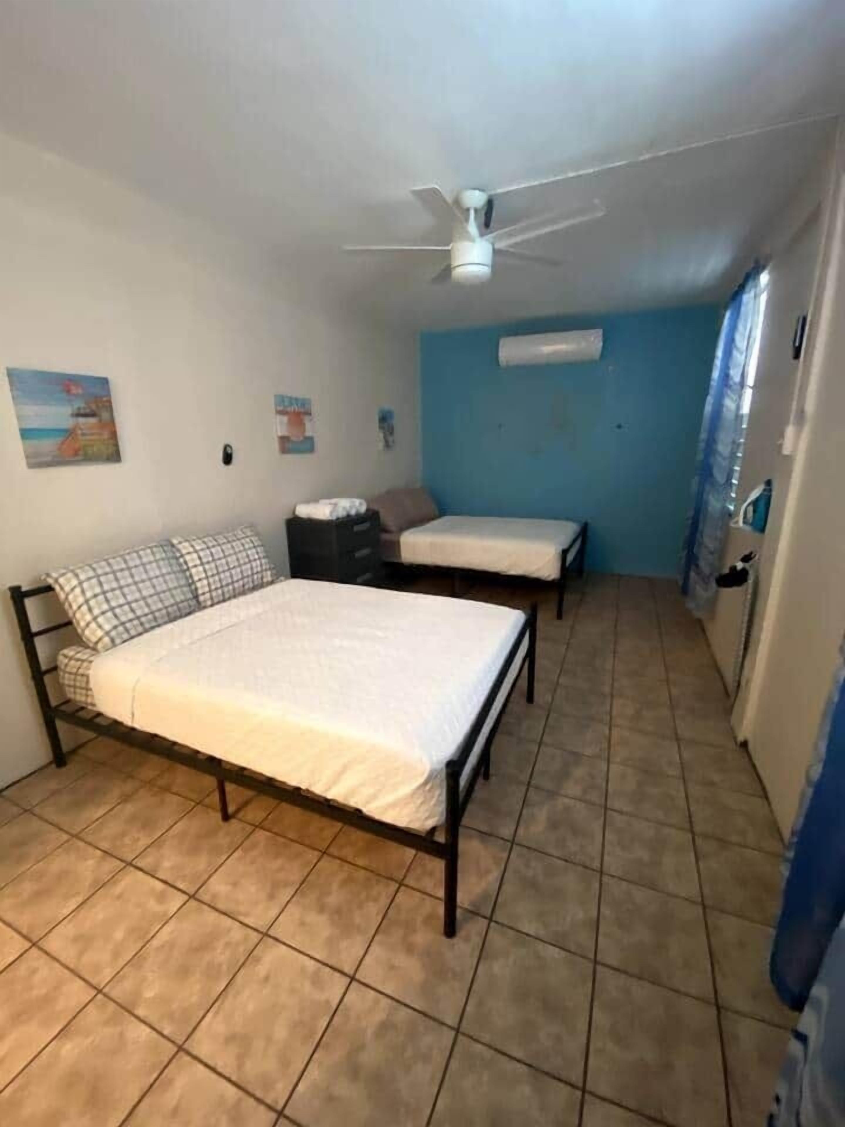 1 bedroom, desk, iron/ironing board, free WiFi