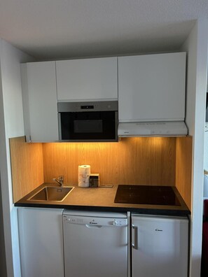 Micro-ondes, lave-vaisselle