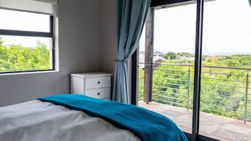 6 slaapkamers, een bureau, een strijkplank/strijkijzer, gratis wifi