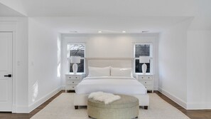 6 soveværelser, strygejern/strygebræt, internetforbindelse, sengetøj