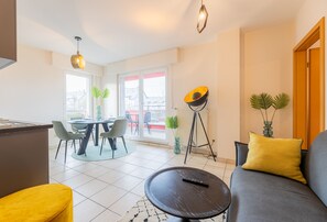 Appartement | Coin séjour | TV connectée de 42 pouces avec chaßnes numériques, télévision