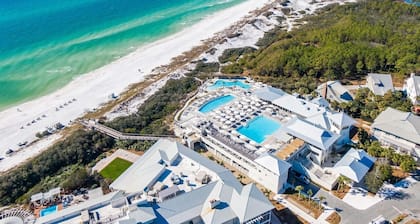 Luxurious WaterColor House Minutes From Seaside and the Beach!