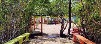 Cayo Caracoles at Guayacan Guest House