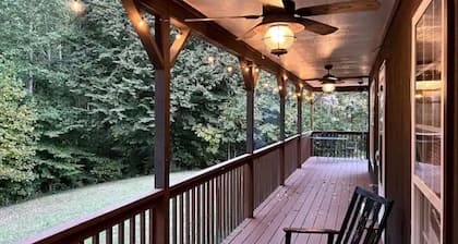 Cozy Secluded Cabin on 50 Acre Horse Ranch