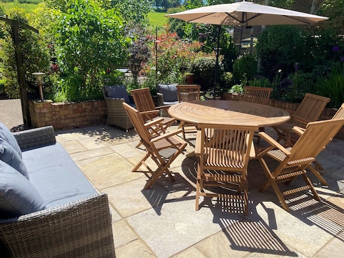Cosy base for scenic routes