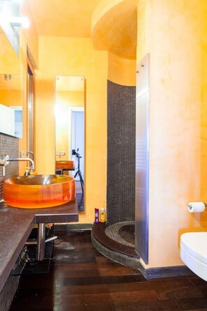 Villa, Smoking | Bathroom