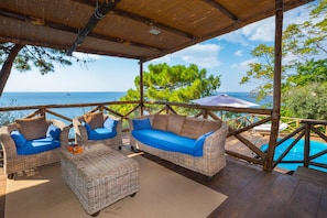Villa, Smoking | Terrace/patio