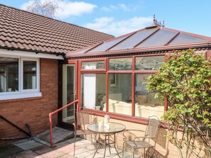 Cottage | Outdoor dining - 7 Marl Croft (Chester)