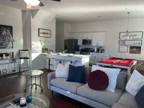 Living area - Lux Living DTX (Irving)