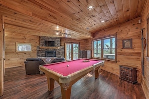 Games room - Dog-Friendly Mountain Escape with Hot Tub & Views (Blue Ridge)
