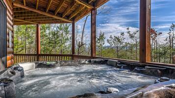 Bain à remous extérieur