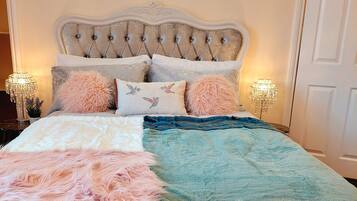 2 bedrooms, soundproofing, iron/ironing board, WiFi