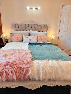 2 bedrooms, soundproofing, iron/ironing board, WiFi - Gorgeous &central  two bedrooms house (Bristol)