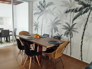 Dining - Beautiful house for stay with family for nice and relaxing vacation. (Jaramijó)