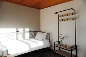 3 bedrooms, iron/ironing board, free WiFi, bed sheets - Nue Apartment (Santa Cruz de Tenerife)