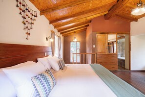 Premium Villa, Valley View | Wardrobe - Unuwasi Hotel & Villa (Calca)