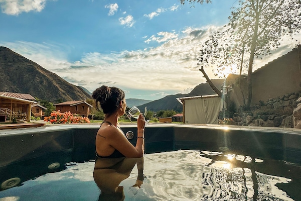 Bồn tắm spa ngoài trời