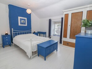 3 habitaciones, decoración personalizada y muebles diferentes 