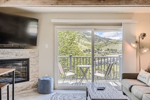 Condo, 3 habitaciones | Interior